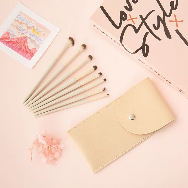 8-Pcs Eye Makeup Brush Set with Case – Soft Bristles, High-Quality Eyeshadow & Blending Brush Kit